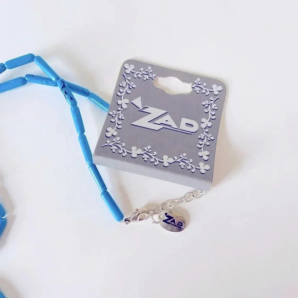 Zad Fashion Jewelry Aqua Blue Beaded Necklace with Oval Pendant - Picture 6 of 6